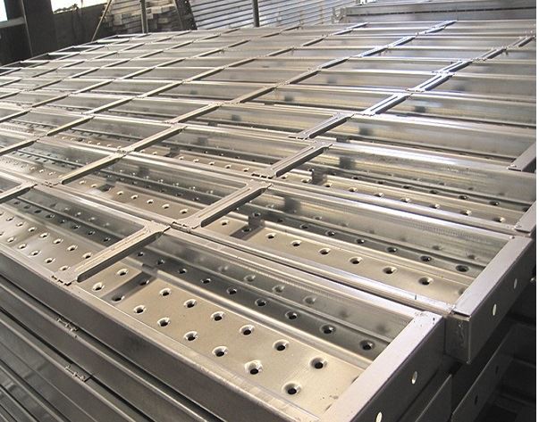 Planche en acier galvanisée pour échafaudages sûrs